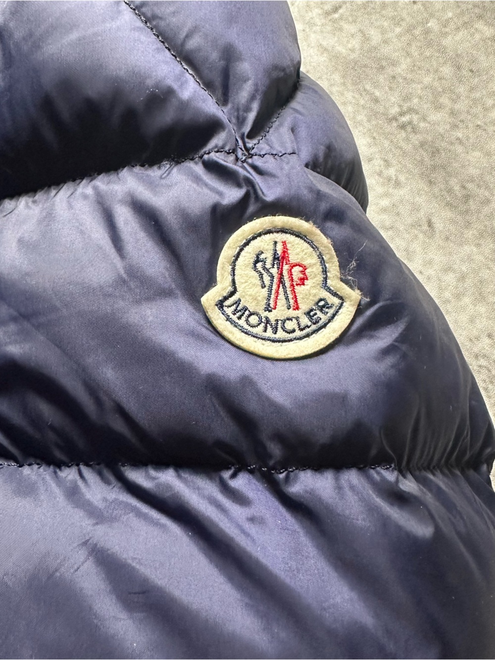 Women’s medium Moncler Navy Quilted Down Puffer Jacket - Picture 2 of 14